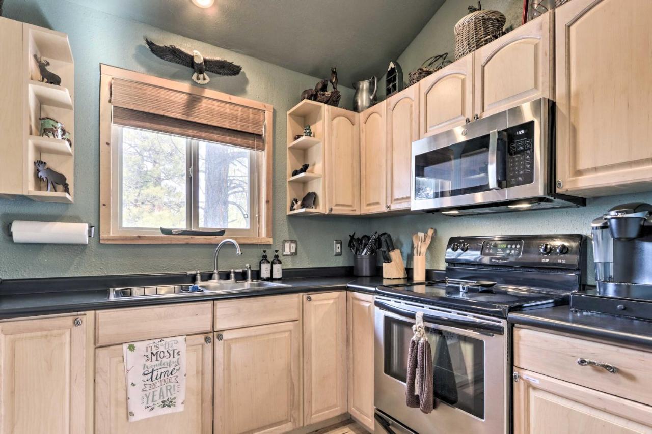 Cozy Heber-Overgaard Cabin With Fire Pit, Game Room! المظهر الخارجي الصورة