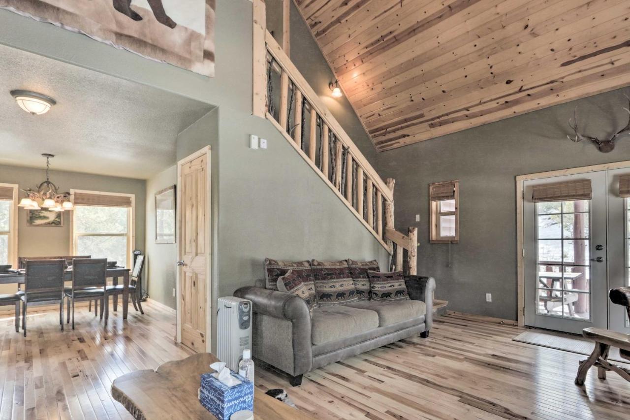 Cozy Heber-Overgaard Cabin With Fire Pit, Game Room! المظهر الخارجي الصورة